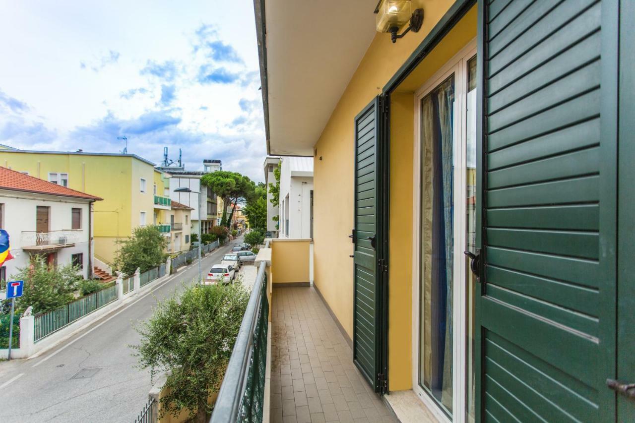Residence Kimba Rímini Exterior foto